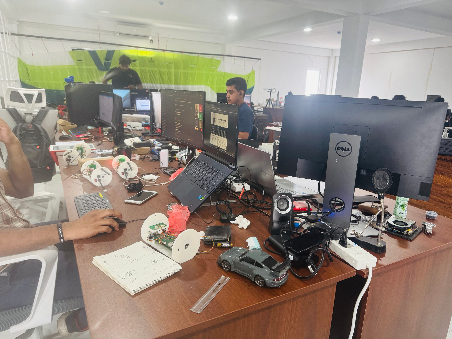 Open engineering floor